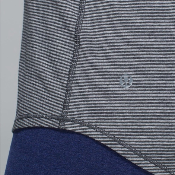 LULULEMON Breezy Tank in Divided Stripe Heathered Light to Dark Grey / Slate 2 - Picture 8 of 14
